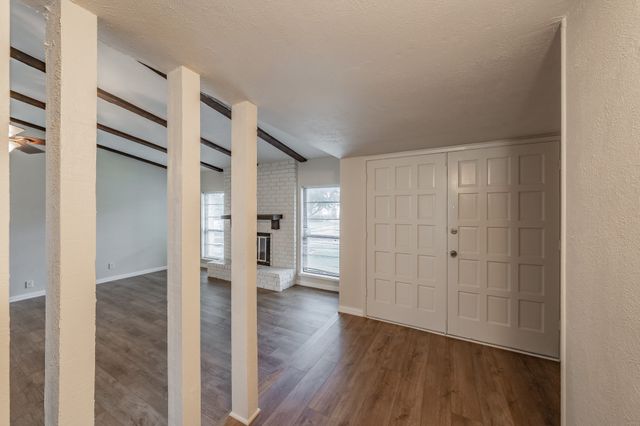 4017 Rushmoor Drive, Arlington, TX 76016