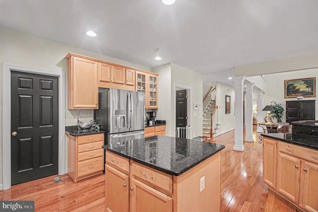 1942 POWELLS LANDING CIR, Woodbridge, VA 22191