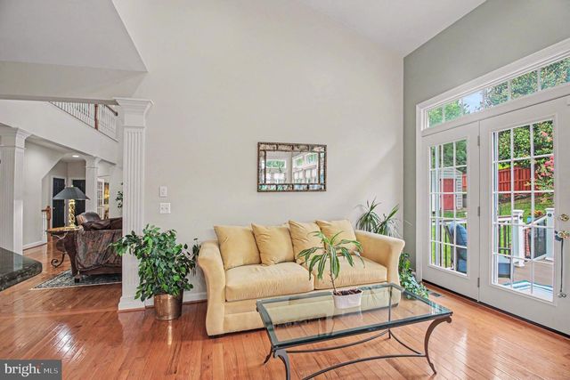 1942 POWELLS LANDING CIR, Woodbridge, VA 22191