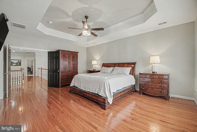 1942 POWELLS LANDING CIR, Woodbridge, VA 22191