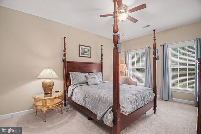 1942 POWELLS LANDING CIR, Woodbridge, VA 22191