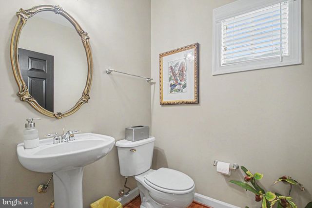 1942 POWELLS LANDING CIR, Woodbridge, VA 22191