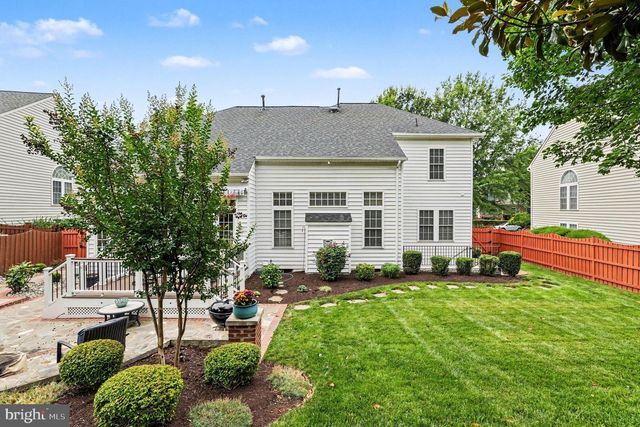 1942 POWELLS LANDING CIR, Woodbridge, VA 22191
