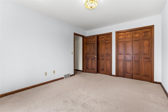 10501 N 22nd Street, Plainwell, MI 49080