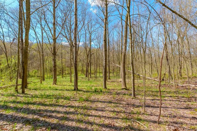 10501 N 22nd Street, Plainwell, MI 49080