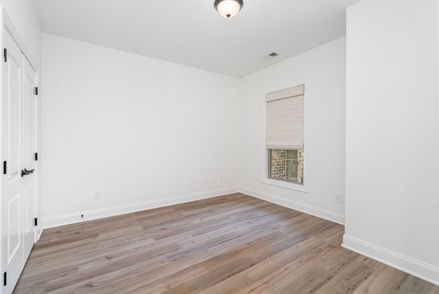 412 W Foxrun, Springfield, TN 37172