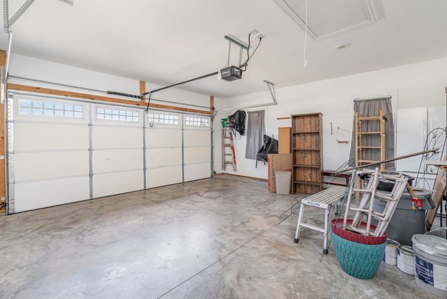 412 W Foxrun, Springfield, TN 37172