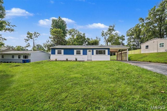 283 Ramsey Lane, Ballwin, MO 63021