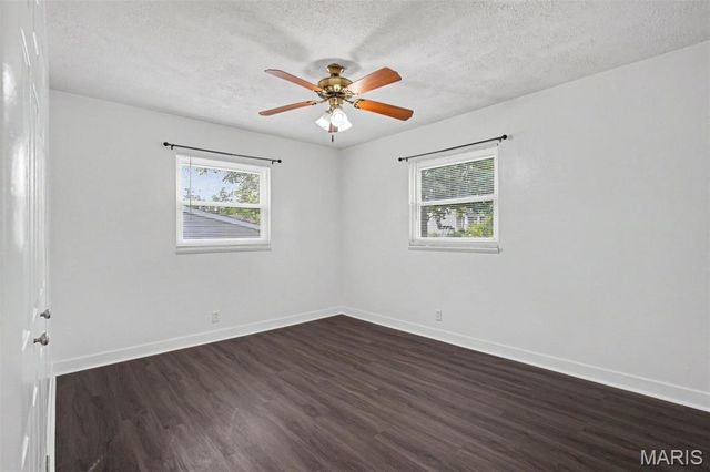 283 Ramsey Lane, Ballwin, MO 63021