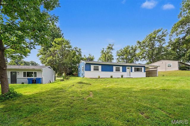 283 Ramsey Lane, Ballwin, MO 63021
