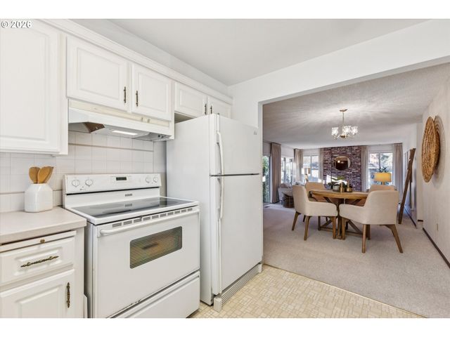 15116 Sw TRILLIUM Ln, Beaverton, OR 97007
