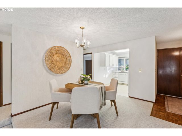 15116 Sw TRILLIUM Ln, Beaverton, OR 97007