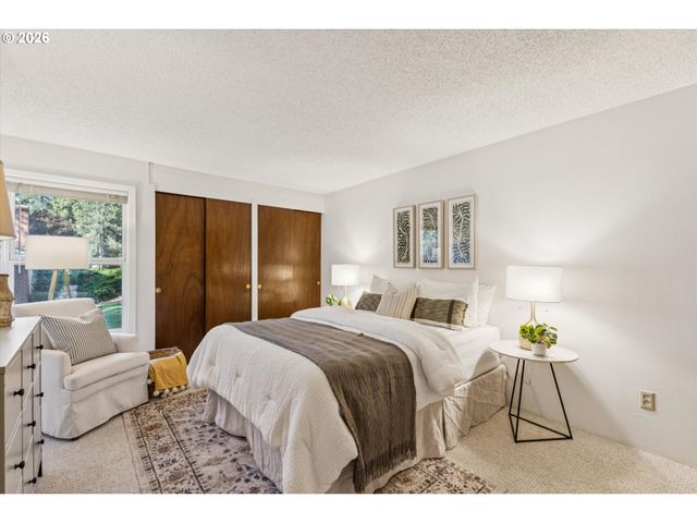 15116 Sw TRILLIUM Ln, Beaverton, OR 97007
