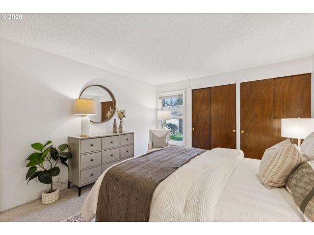 15116 Sw TRILLIUM Ln, Beaverton, OR 97007