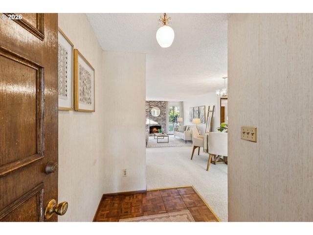 15116 Sw TRILLIUM Ln, Beaverton, OR 97007