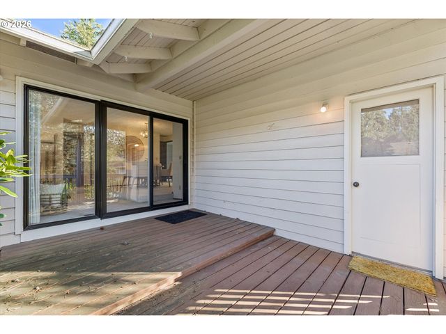 15116 Sw TRILLIUM Ln, Beaverton, OR 97007
