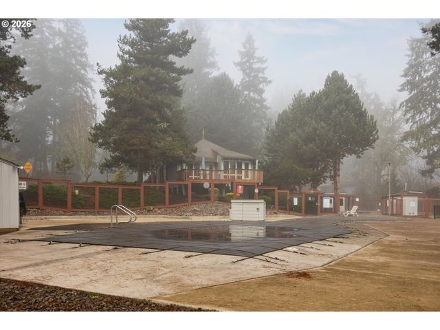 15116 Sw TRILLIUM Ln, Beaverton, OR 97007