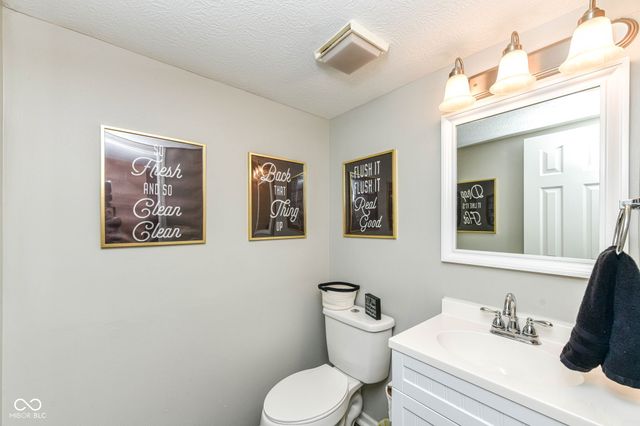915 Congressional Way, Shelbyville, IN 46176