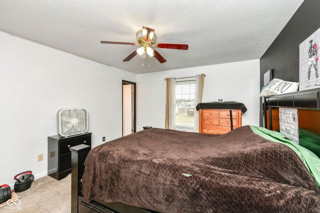 915 Congressional Way, Shelbyville, IN 46176