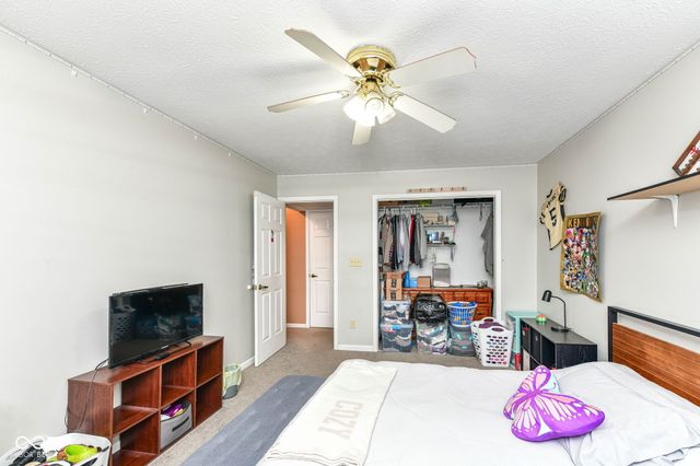 915 Congressional Way, Shelbyville, IN 46176