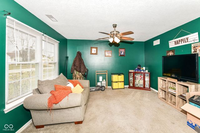 915 Congressional Way, Shelbyville, IN 46176