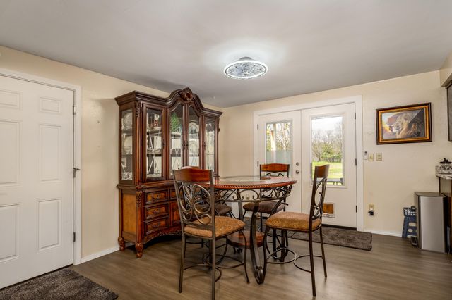 1000 Lawrence Lane, Merlin, OR 97532