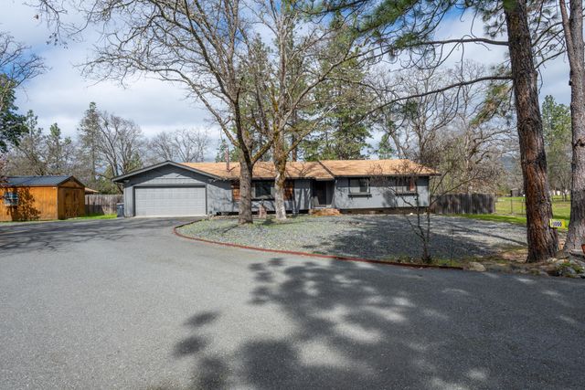 1000 Lawrence Lane, Merlin, OR 97532