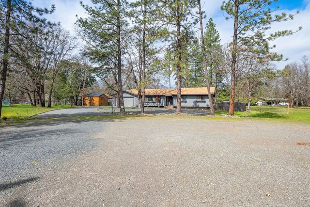 1000 Lawrence Lane, Merlin, OR 97532