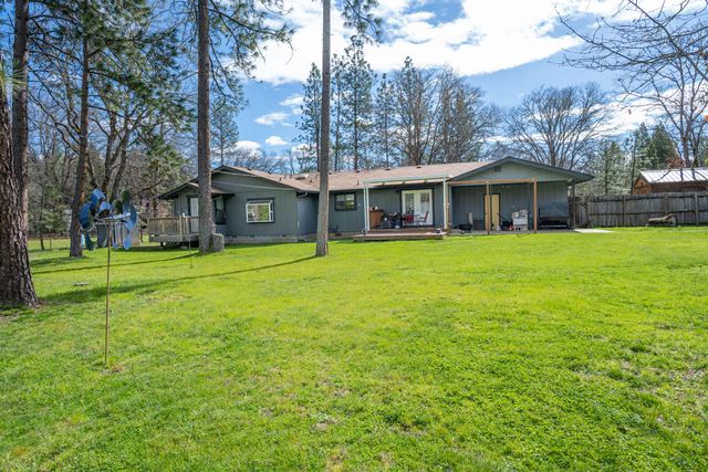 1000 Lawrence Lane, Merlin, OR 97532