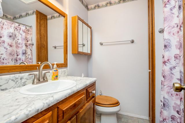 1000 Lawrence Lane, Merlin, OR 97532