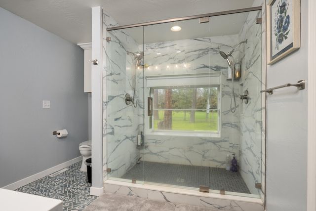 1000 Lawrence Lane, Merlin, OR 97532