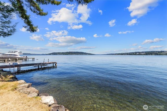 11136 Rainier Avenue S, Seattle, WA 98178