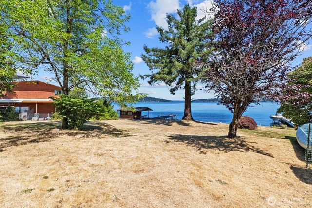 11136 Rainier Avenue S, Seattle, WA 98178