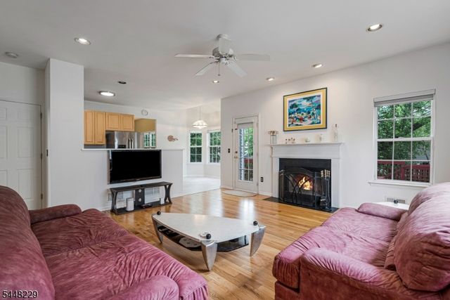 19 Heinrick Way, Bridgewater Twp., NJ 08807