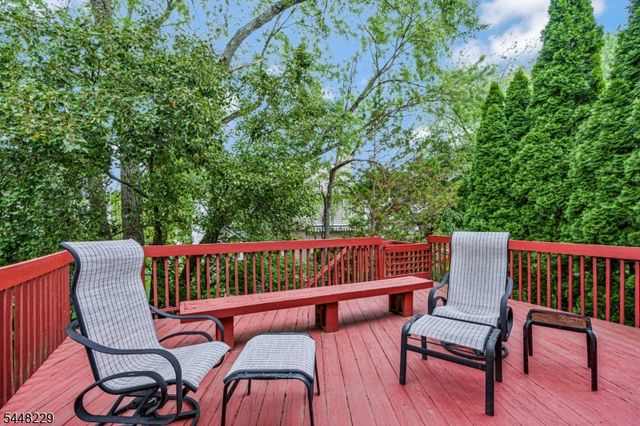 19 Heinrick Way, Bridgewater Twp., NJ 08807