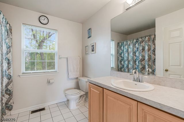 19 Heinrick Way, Bridgewater Twp., NJ 08807