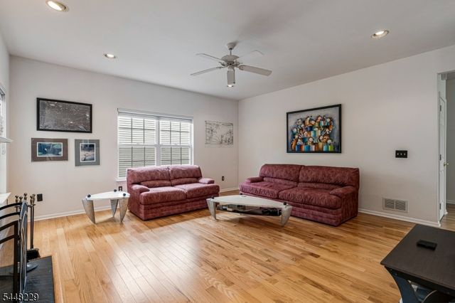 19 Heinrick Way, Bridgewater Twp., NJ 08807