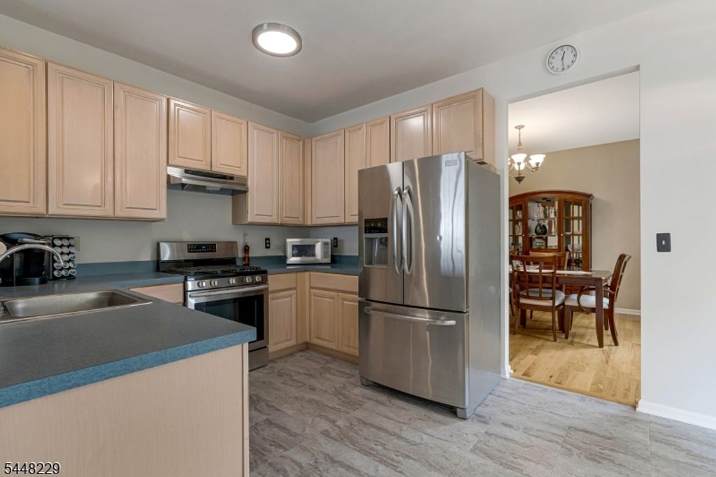 19 Heinrick Way, Bridgewater Twp., NJ 08807 — photo 4
