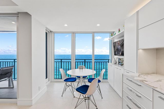 2600 S Ocean Boulevard 19-E, Boca Raton, FL 33432