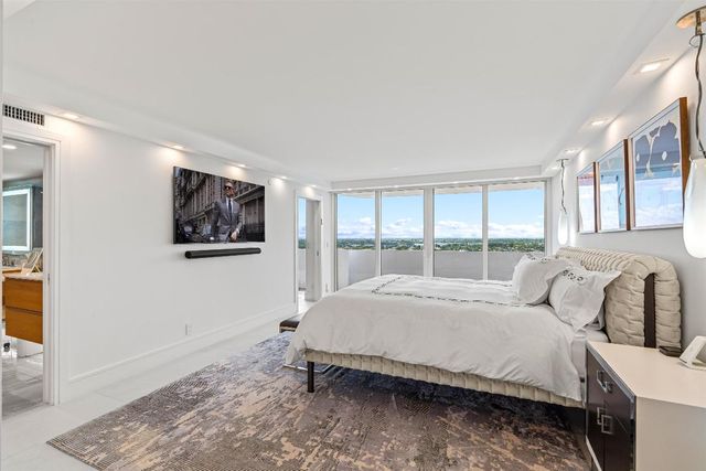 2600 S Ocean Boulevard 19-E, Boca Raton, FL 33432