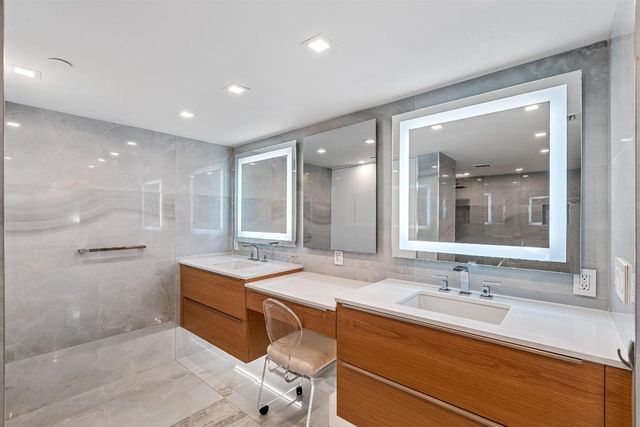 2600 S Ocean Boulevard 19-E, Boca Raton, FL 33432