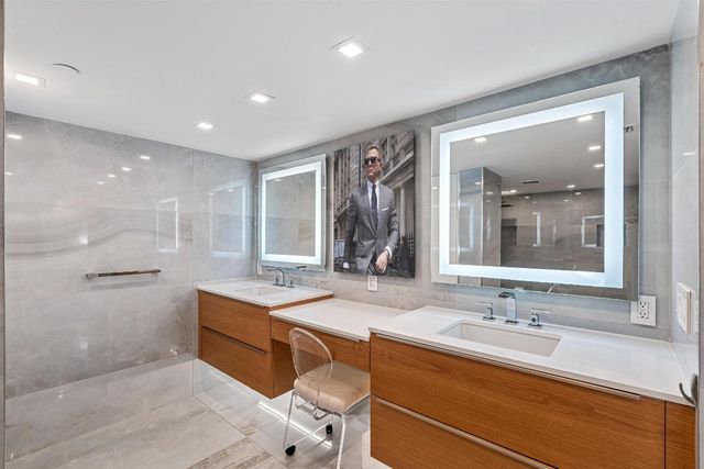 2600 S Ocean Boulevard 19-E, Boca Raton, FL 33432