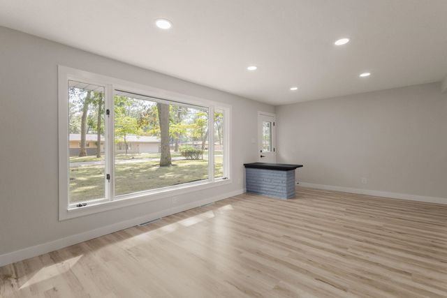 28807 Oakwood Street, Elkhart, IN 46514