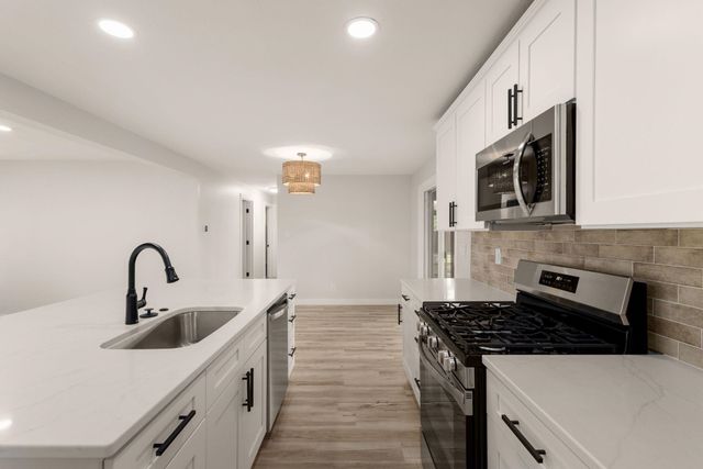28807 Oakwood Street, Elkhart, IN 46514