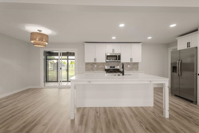28807 Oakwood Street, Elkhart, IN 46514