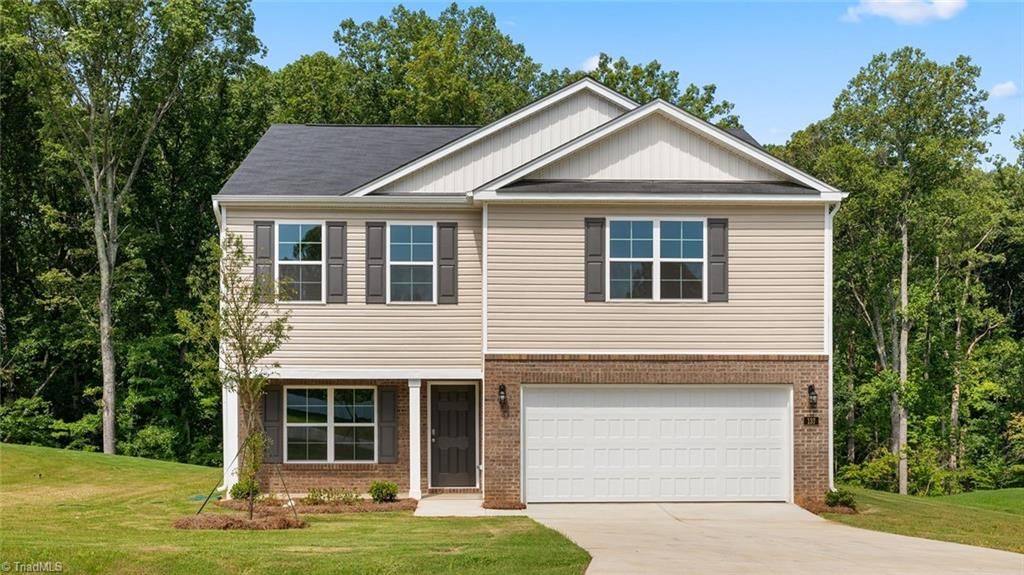 4872 Mount Hope Drive, Winston-salem, NC 27107
