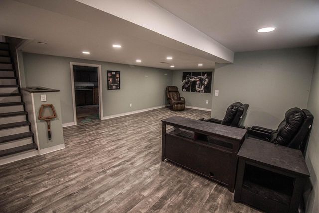 4915 W Colonial COURT, Greenfield, WI 53220