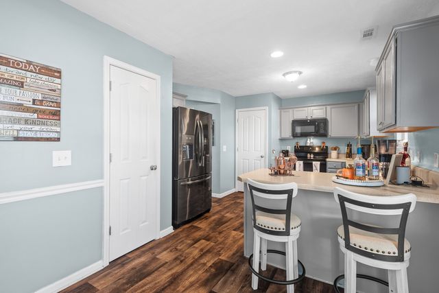 1413 Fall Pkwy, Murfreesboro, TN 37129