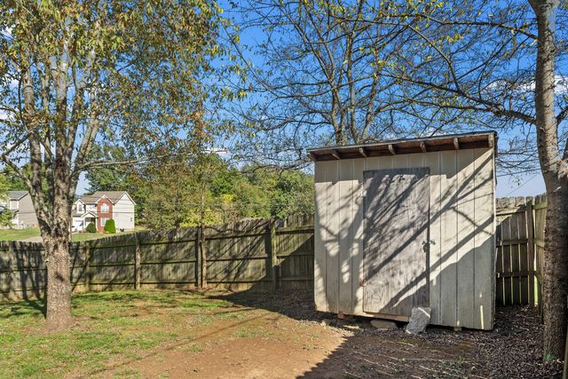 1413 Fall Pkwy, Murfreesboro, TN 37129