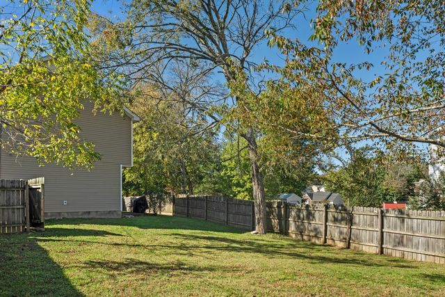 1413 Fall Pkwy, Murfreesboro, TN 37129